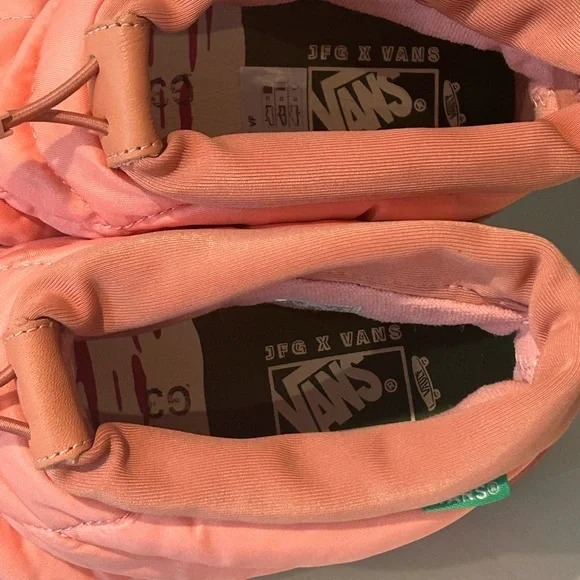 Vans UA Slip Hiker LX Wms 5.5/ Men’s 4 Skate Shoes Coral Almond Worn Once - Picture 10 of 11